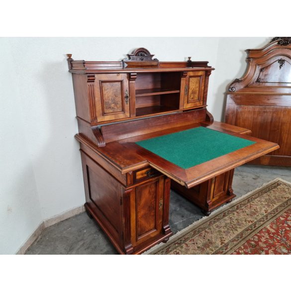 Antik ónémet felépítményes íróasztal