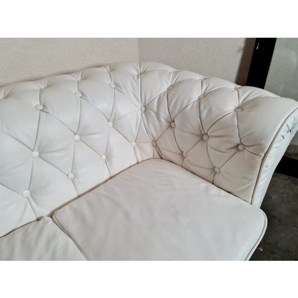 Eredeti chesterfield fehér színű bőr kanapé