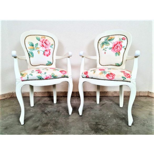 Vintage virágmintás karfás székek