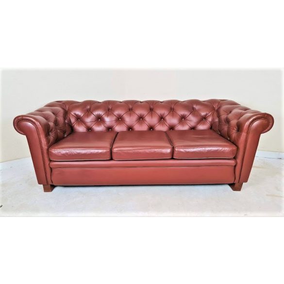 Eredeti chesterfield konyak színű bőr kanapé
