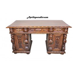    Antik,frissen felújított dúsan faragott faunfejes íróasztal