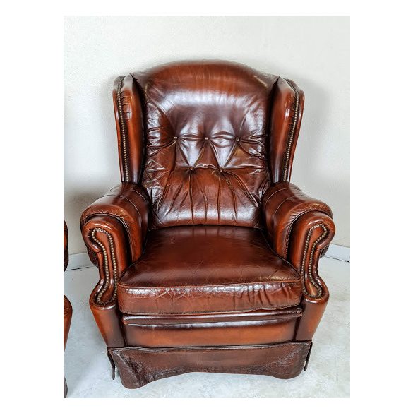  Eredeti chesterfield antik konyak színű bőr fotel