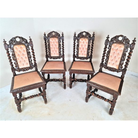 Nagyon szép antik reneszánsz stílusú,dúsan faragott székek