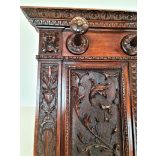 Antik,frissen felújított reneszánsz kabátfogas,előszobafal 