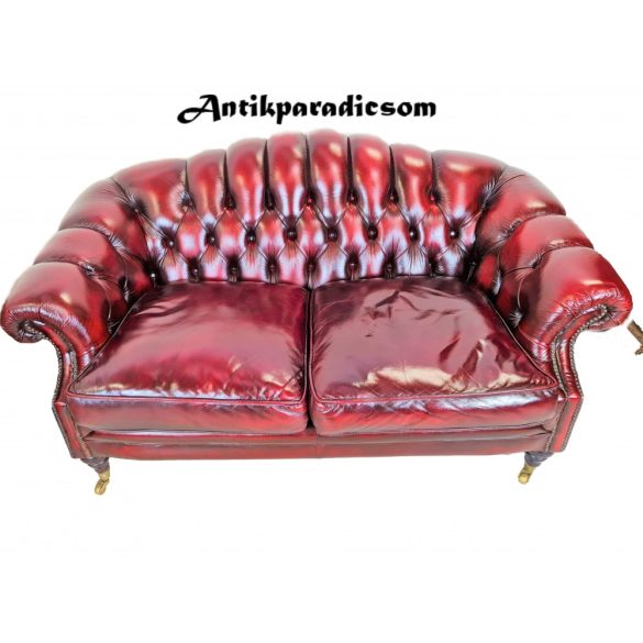 Eredeti chesterfield antik burgundi színű bőr kanapé