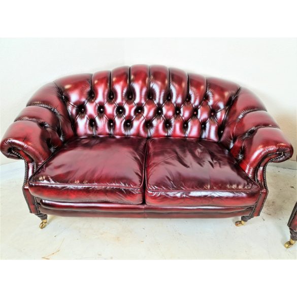 Eredeti chesterfield antik burgundi színű bőr kanapé