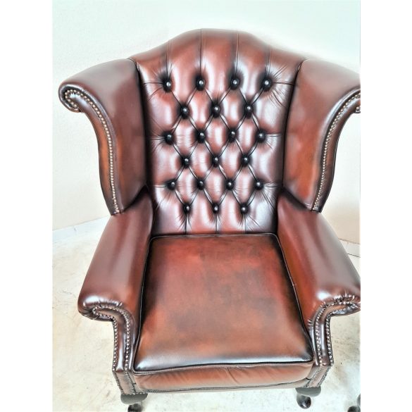Chesterfield Queen Anne konyak színű bőr fotelek