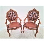 Gyönyörű barokk,dúsan faragott karfás bőr székek