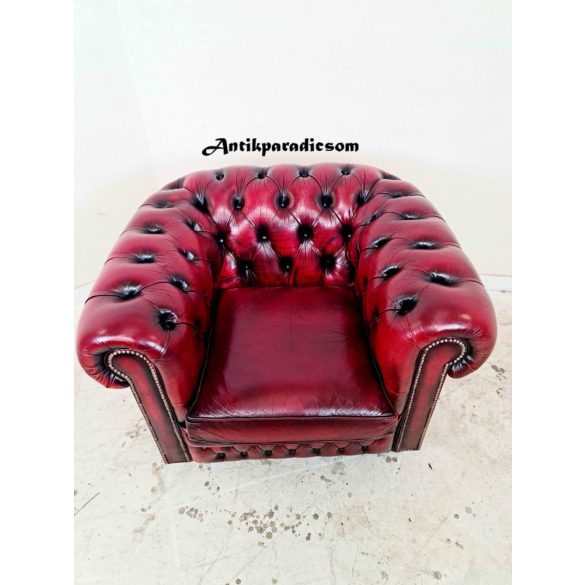 Gyönyörű eredeti chesterfield bőr fotel