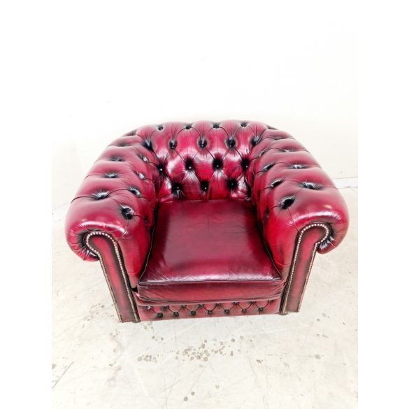 Gyönyörű eredeti chesterfield bőr fotel