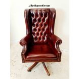 Antik konyak színű chesterfield bőr forgószék