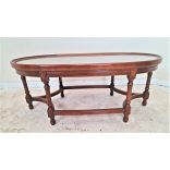 Üveglapos dohányzóasztal