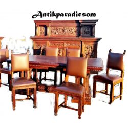   Antik,frissen felújított reneszánsz stílusú dúsan faragott étkezőgarnitúra