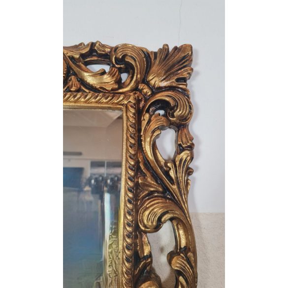 Gyönyörű márványlapos barokk faragott konzolasztal aranyozott tükörrel