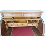 Antik íves elejű kis írószekreter