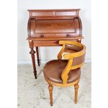 Antik íves elejű kis írószekreter