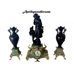 Antik Francia szobros óra vázákkal