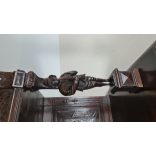 Frissen felújított antik,reneszánsz stílusú tálalószekrény