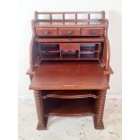 Antik íves elejű kisméretű írószekreter