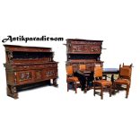 A503 Antik, frissen felújított,reneszánsz ,harci jelenetes faragású étkezőgarnitúra(1800 vége)