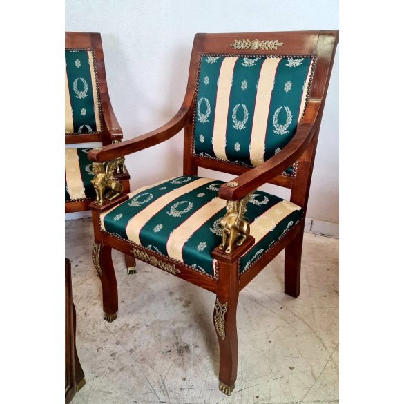 Gyönyörű empire stílusú ülőgarnitúra dohányzóasztallal