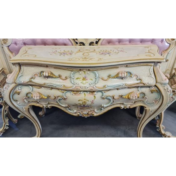 Velencei barokk rokokó dúsan faragott hálószoba garnitúra