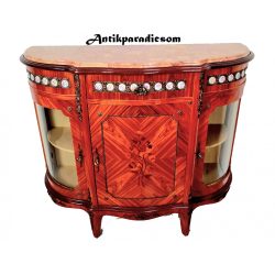 Márványlapos,oldalvitrines porcelán díszítésű komód