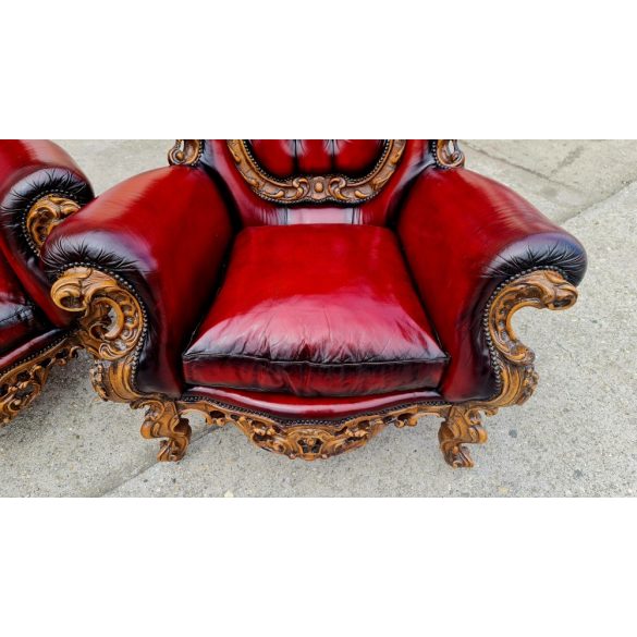 Antik burgundi színű dúsan faragott barokk rokokó chesterfield bőr garnitúra