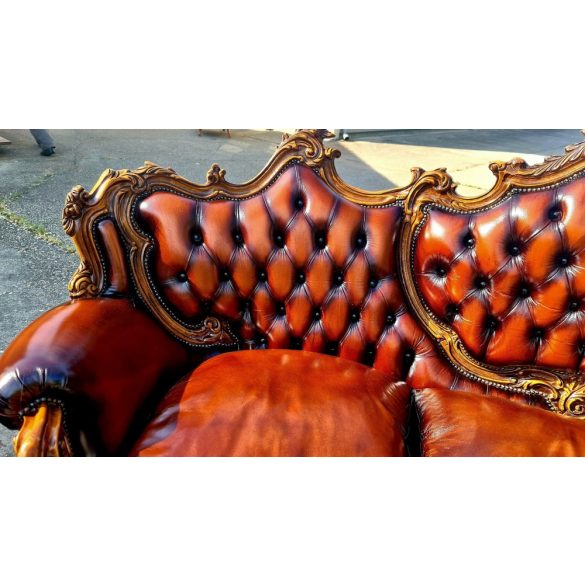 Antik konyak  színű dúsan faragott barokk rokokó chesterfield bőr garnitúra