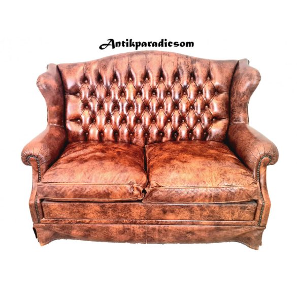 Gyönyörű antik konyak színű eredeti Angol chesterfield bőr kanapé