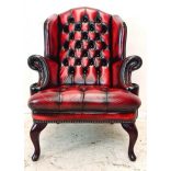 Gyönyörű eredeti chesterfield Queen Anne füles bőr fotel