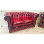 Gyönyörű 3-2 ,antik burgundi színű eredeti Angol chesterfield bőr ülőgarnitúra