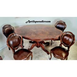 Neobarokk étkezőasztal 4db bőr székkel