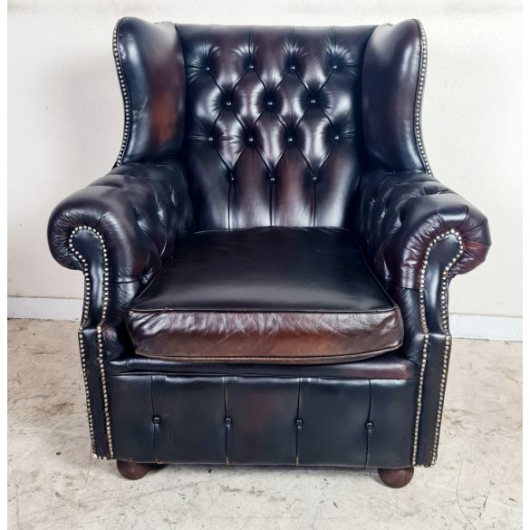 Antik  Angol chesterfield füles bőr fotel
