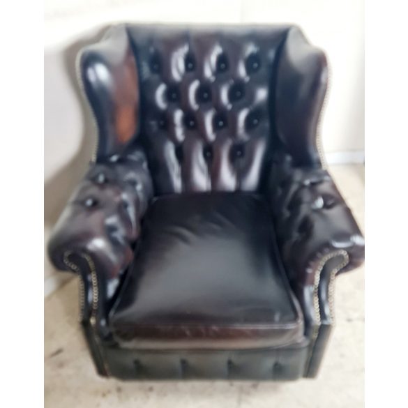 Antik  Angol chesterfield füles bőr fotel