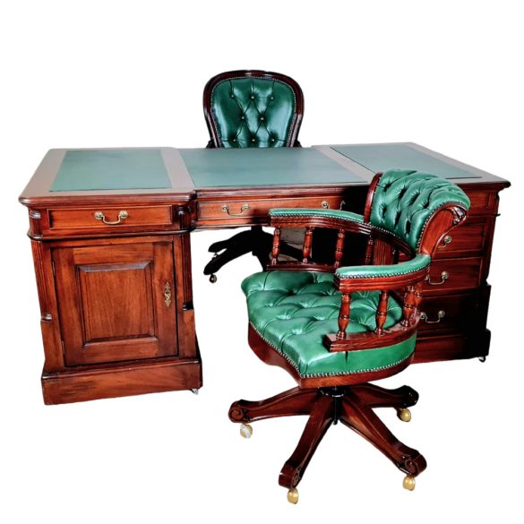 Exluzív  Angol chesterfield tömör mahagóni bőrborítású íróasztal.Dupla!