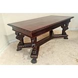 Antik reneszánsz,dúsan faragott étkezőasztal