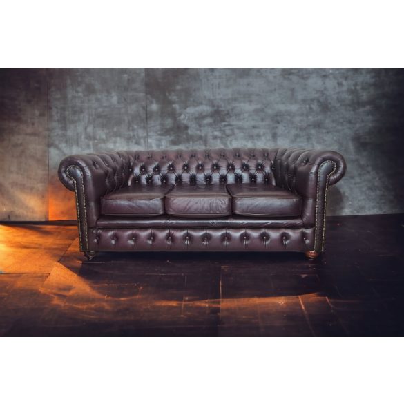  Eredeti Angol Chesterfield bőr club kanapé