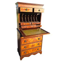Biedermeier stílusú  írószekreter, íróasztal