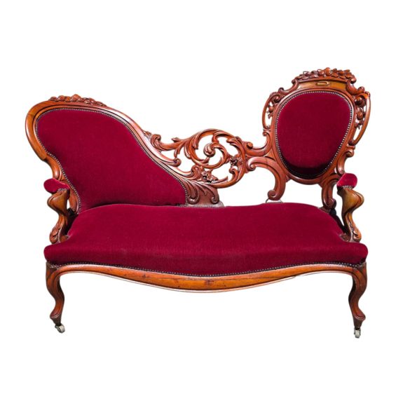 Lenyűgöző antik  rekamié (chaise longue), amely a viktoriánus korszak eleganciáját idézi