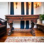 Antik,frissen felújított reneszánsz stílusú,dúsan faragott íróasztal