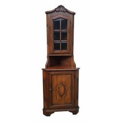 Elegáns antik stílusú sarokvitrines szekrény