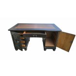 Antik bőrbetétes íróasztal